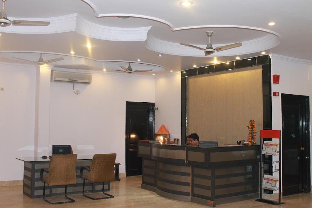 Hotel O Grand Central Delhi  Buitenkant foto