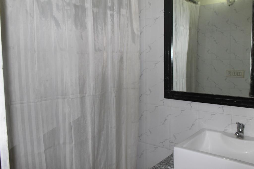 Hotel O Grand Central Delhi  Buitenkant foto