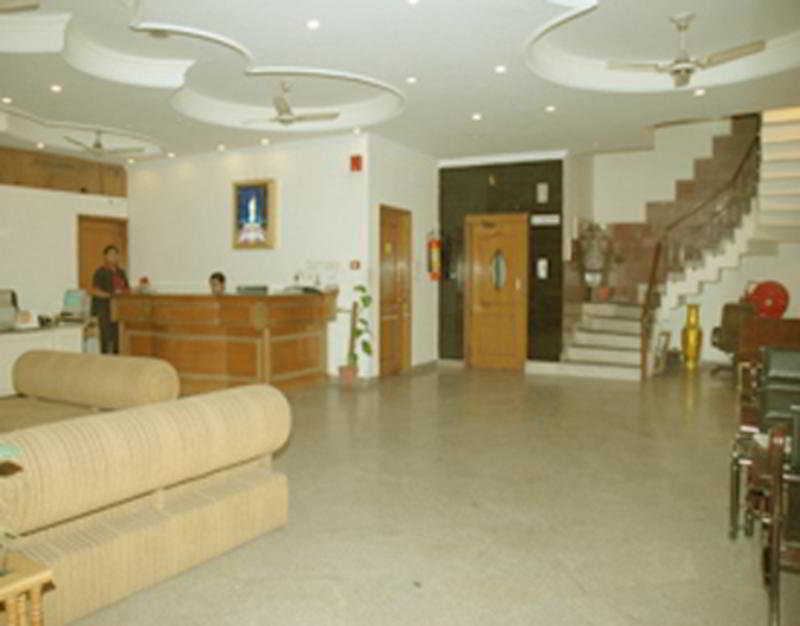 Hotel O Grand Central Delhi  Buitenkant foto