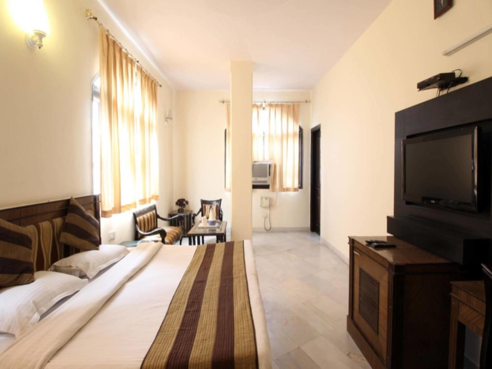 Hotel O Grand Central Delhi  Buitenkant foto